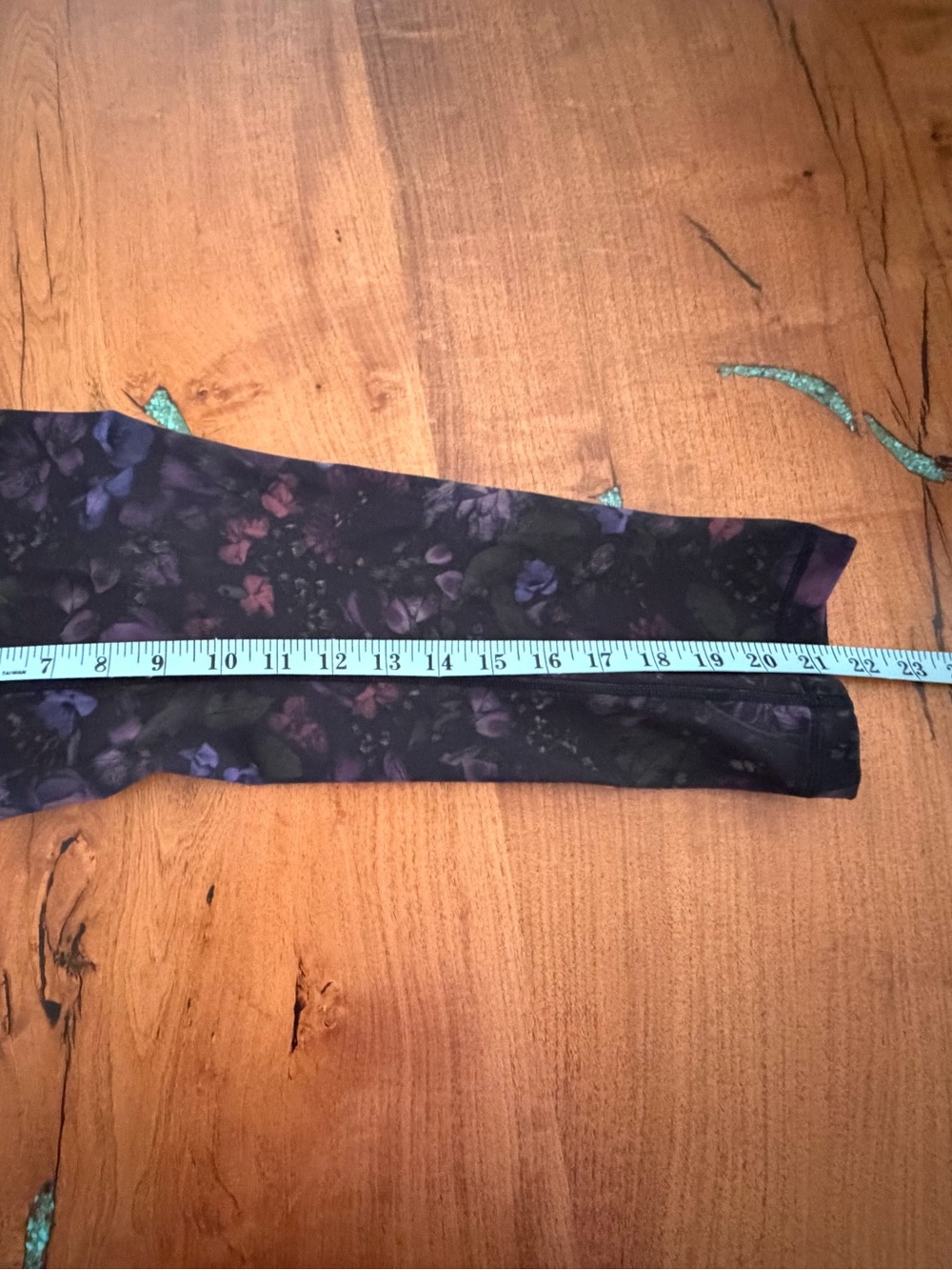 Lululemon Floral Cropped Leggings - Picture 3 of 6